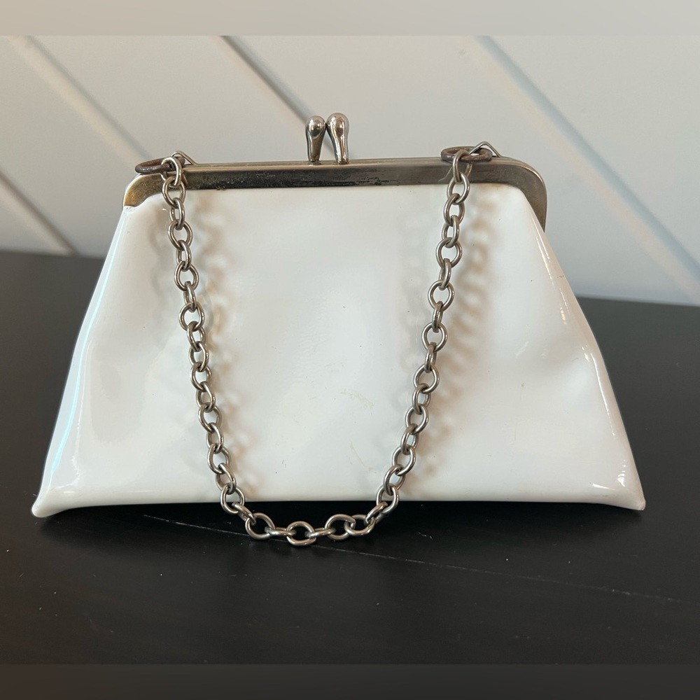 Vintage 1950s White Purse Wristlet with Silver Tone Chain & KISS Lock Closure